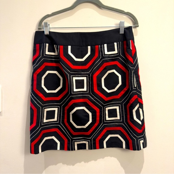 Ann Taylor Geometric Black, Red and White Women’s Skirt 10 P - Picture 5 of 8